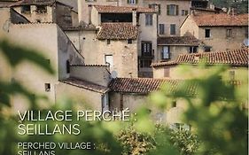 Au Coeur De Seillans, Charmant Logement, Grande Terrasse Et Panorama
